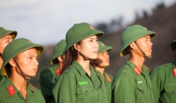 Người đẹp HHVN gây xúc động mạnh với video khơi gợi tình yêu biển đảo